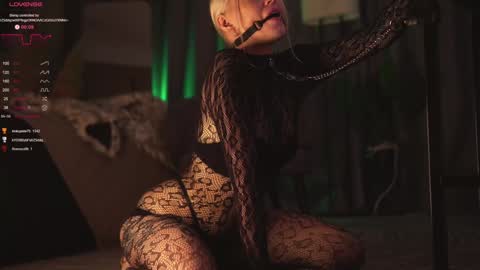 kinkylina_ online show from 12.02.24