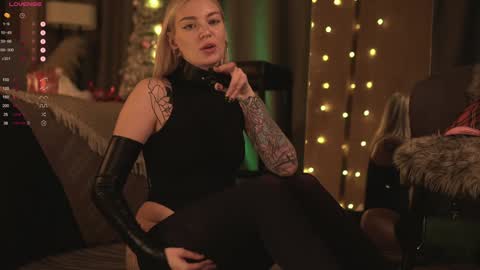 kinkylina_ online show from 12.27.24