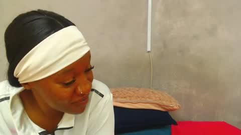 Snapshot of kinkynaghty chatting on 06.18.26 kinkynaghty online show from 06.18.26