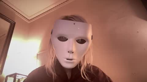 Kinky Pinky online show from 12.24.24