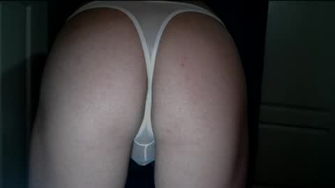 Snapshot of kinkyrisque chatting on 05.05.26 Xoxxxo online show from 05.05.26