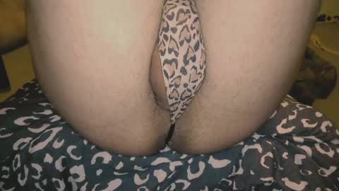 Snapshot of kinkyrisque chatting on 05.17.26 Xoxxxo online show from 05.17.26