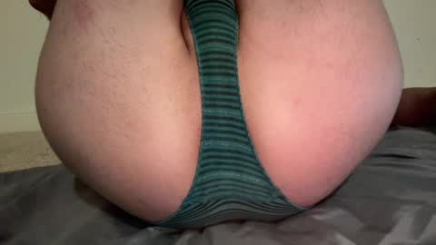 Snapshot of kinkyrisque chatting on 05.27.26 Xoxxxo online show from 05.27.26