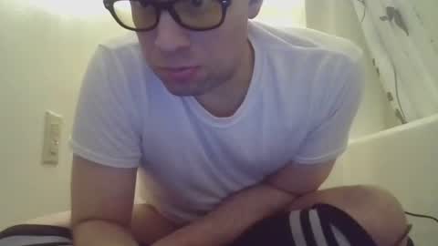 Snapshot of kinkystrides chatting on 11.27.25 kinkystrides online show from 11.27.25