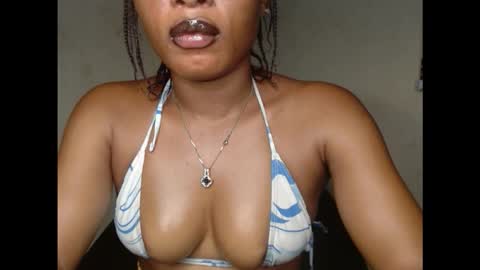 Snapshot of kinkyxxnasty chatting on 09.24.25 kinkyxxnasty online show from 09.24.25