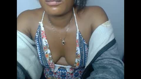 Snapshot of kinkyxxnasty chatting on 10.28.25 kinkyxxnasty online show from 10.28.25