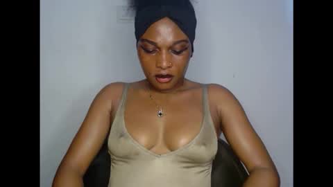 Snapshot of kinkyxxnasty chatting on 11.03.25 kinkyxxnasty online show from 11.03.25