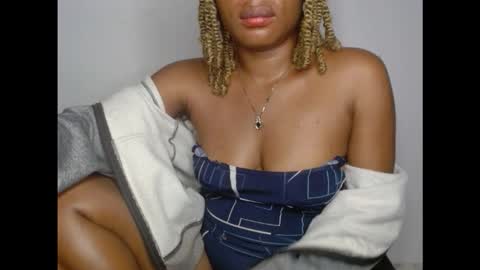 Snapshot of kinkyxxnasty chatting on 11.05.25 kinkyxxnasty online show from 11.05.25