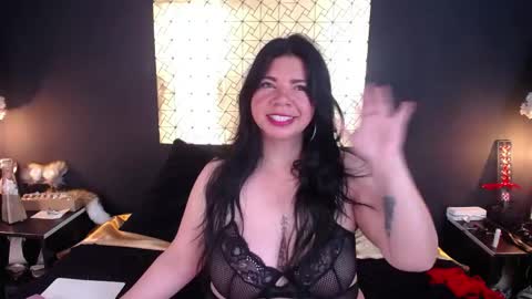 Snapshot of kinkyy_mom chatting on 05.05.26 kinkyy_mom online show from 05.05.26