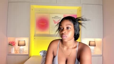 Snapshot of kiomarabaker chatting on 11.19.25 M A R A online show from 11.19.25