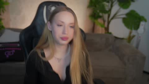 Snapshot of kira0541 chatting on 03.01.26 Sweet girls online show from 03.01.26