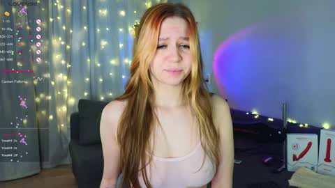 Snapshot of kira_briis chatting on 01.26.25 Kira Briis online show from 01.26.25