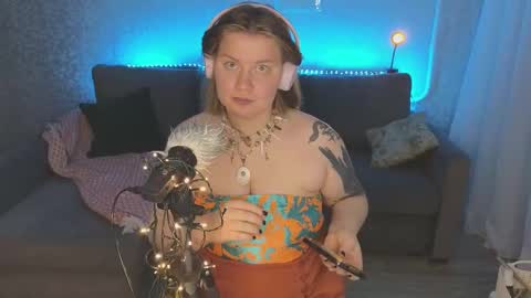 Snapshot of kira_citro chatting on 01.17.25 Kira  NEXT STREAM December 4 5pm CET  11am EST online show from 01.17.25