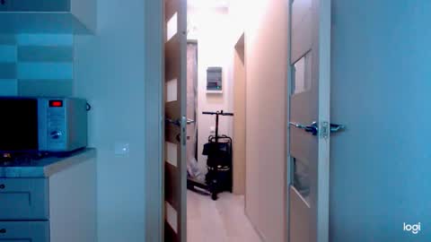 Kira online show from 11.27.25