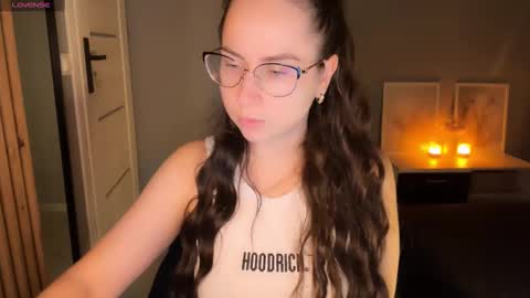 Snapshot of kira_nuru_queen chatting on 02.13.26 Kira online show from 02.13.26