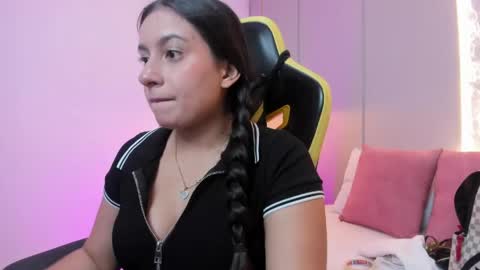 Snapshot of kira_relish chatting on 05.20.26 K I R A online show from 05.20.26