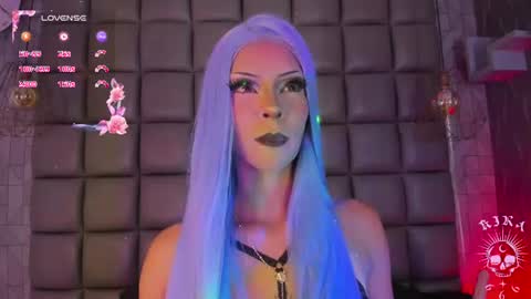 Kira  online show from 07.12.26