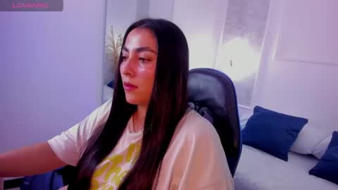 Snapshot of kira_villan chatting on 05.27.26 K I R A online show from 05.27.26