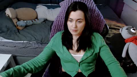 Kira  follow me  online show from 01.17.25