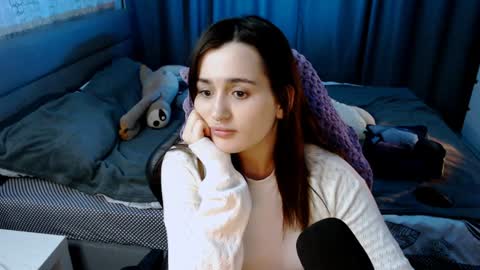 Kira  follow me  online show from 02.06.25