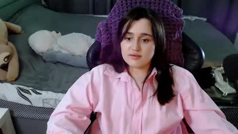 Kira  follow me  online show from 02.14.25