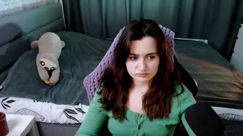 Kira  follow me  online show from 03.08.25