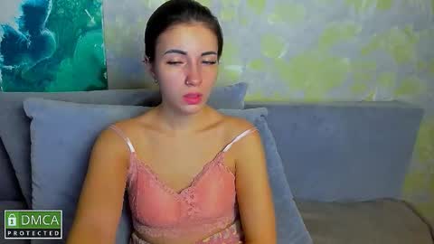 kiraa sunny online show from 11.16.25