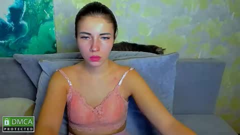 kiraa sunny online show from 11.21.25