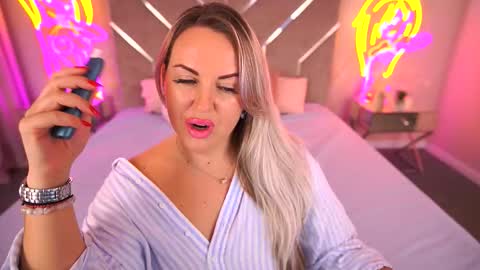 Kira online show from 11.10.25