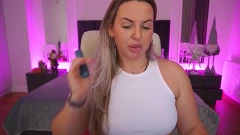 Kira online show from 01.16.26