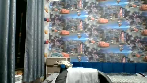 Snapshot of kiradrip chatting on 09.20.25 Kira online show from 09.20.25