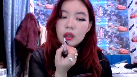 Snapshot of kiradrip chatting on 11.07.25 Kira online show from 11.07.25