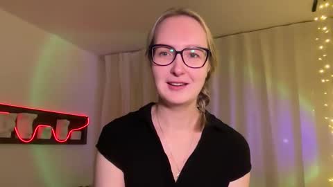 Snapshot of kirafatex chatting on 09.12.25 KiraFatex online show from 09.12.25