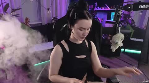 Kira    online show from 03.21.26