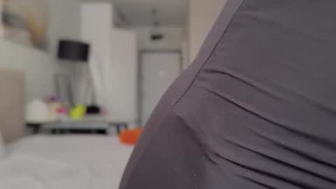 Snapshot of kirallove chatting on 12.15.25 kirallove online show from 12.15.25