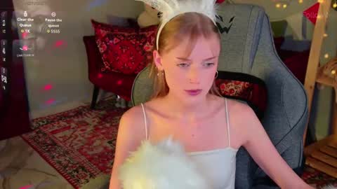 Kira online show from 06.08.26