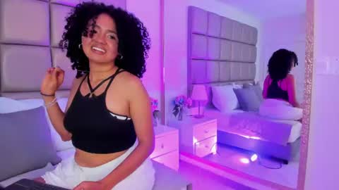 Snapshot of kiraspell chatting on 06.23.26 kiraspell online show from 06.23.26