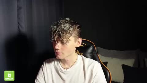 Snapshot of kirill_20_cm chatting on 12.21.25 Kirill and Andrey online show from 12.21.25