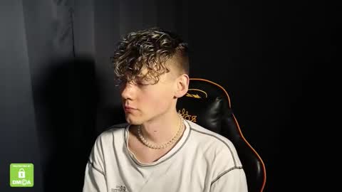 Snapshot of kirill_20_cm chatting on 01.11.26 Kirill and Andrey online show from 01.11.26