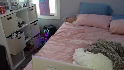 Onya online show from 01.04.25