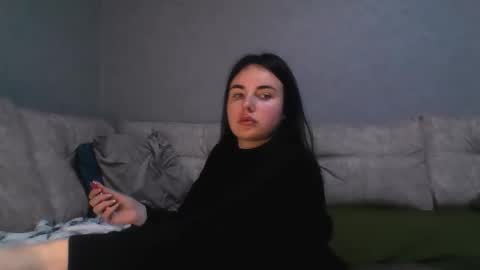 Snapshot of kirunya chatting on 11.05.25 Kira online show from 11.05.25