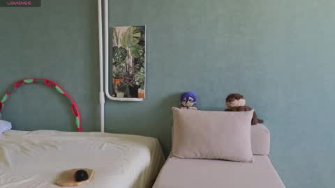 Snapshot of kiss_auraa chatting on 03.30.26 Leia online show from 03.30.26