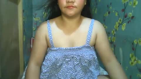 Snapshot of kiss_me_loves chatting on 03.03.25 kiss_me_loves online show from 03.03.25