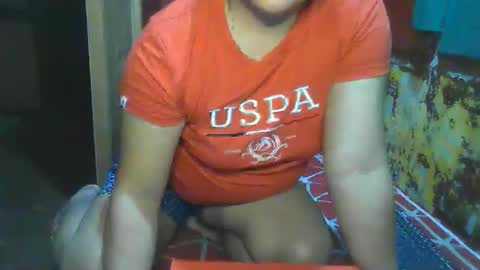 Snapshot of kiss_me_loves chatting on 10.11.25 kiss_me_loves online show from 10.11.25