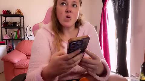 Snapshot of kissica chatting on 10.23.25 kissica online show from 10.23.25