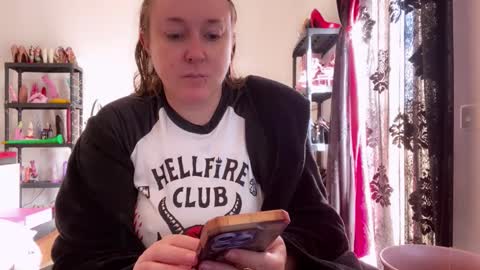 Snapshot of kissica chatting on 11.27.25 kissica online show from 11.27.25