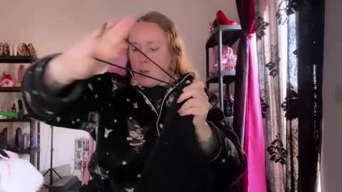 Snapshot of kissica chatting on 02.11.26 kissica online show from 02.11.26