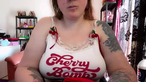 Snapshot of kissica chatting on 04.06.26 kissica online show from 04.06.26