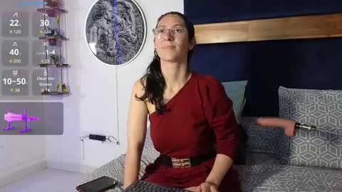 Kissing Company online show from 10.06.25