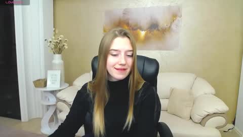 Snapshot of kissme_now chatting on 11.07.25 kissme_now online show from 11.07.25